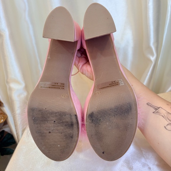 Fashion Nova Pink Fuzzy Slipper Heels- 9 - Picture 6 of 7